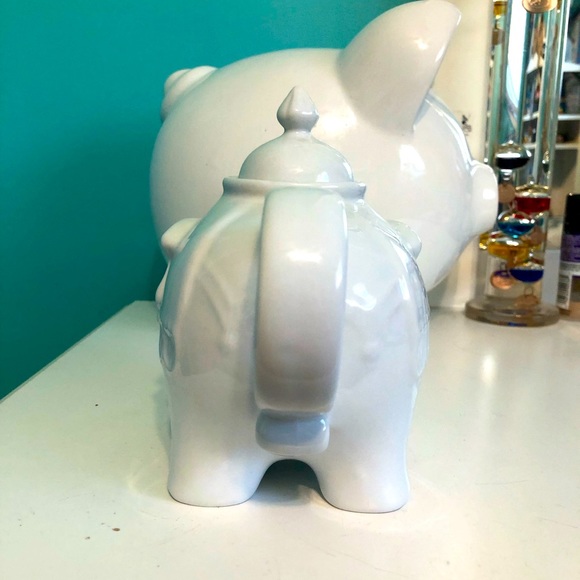 White porcelain elephant teapot - Picture 4 of 6
